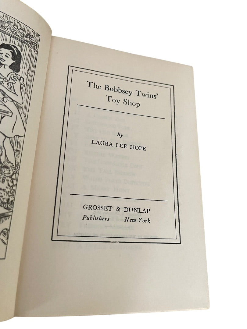 The Bobbsey Twins Lot of 2 Books Hardcover Laura Lee Hope