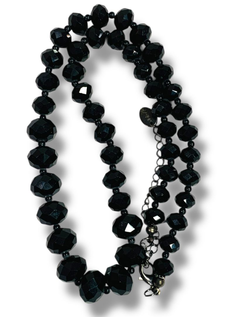 Claires Graduated Faceted Black Acrylic Bead Necklace 18-20"