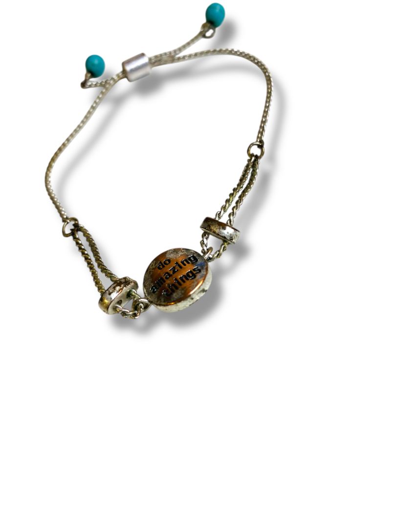Silvertone Adjustable Slide Bracelet "Do Amazing Things"