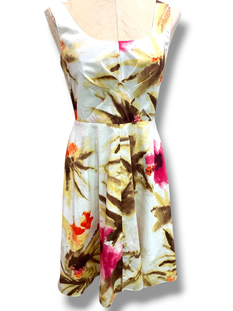 Size 4P Talbtots Petites Stretch A-Line Floral Sundress Sleeveless