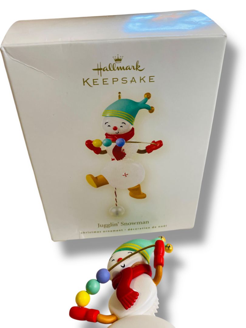 Hallmark Keepsake Ornament Jugglin Snowman QHF3041