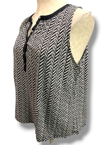 Medium Loft Soft Knit Womens Tank Sleeveless Shirt Chevron Print Brown Black