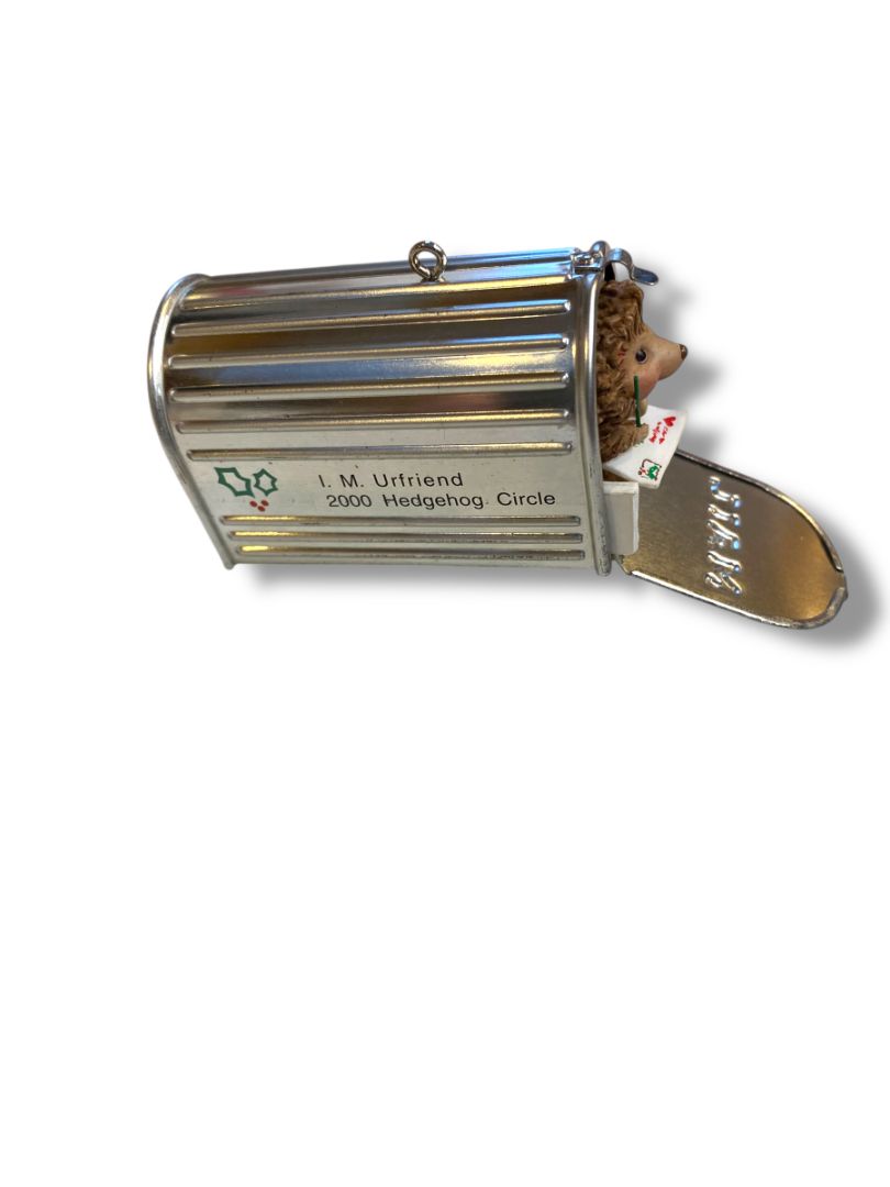 2000 Hallmark Keepsake Ornament Friendly Greeting Mailbox Hedgehog QX8174