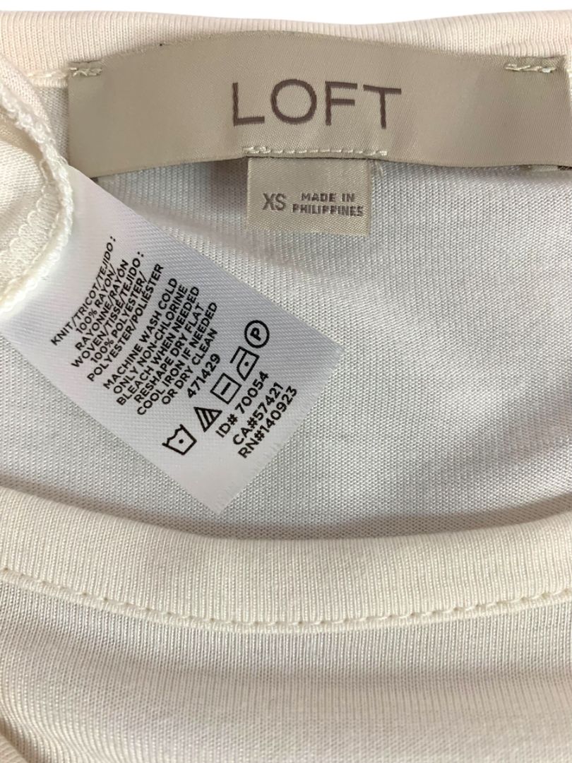 Size XS Loft Womens Ivory Flowy Tshirt Soft Chiffon Short Sleeve