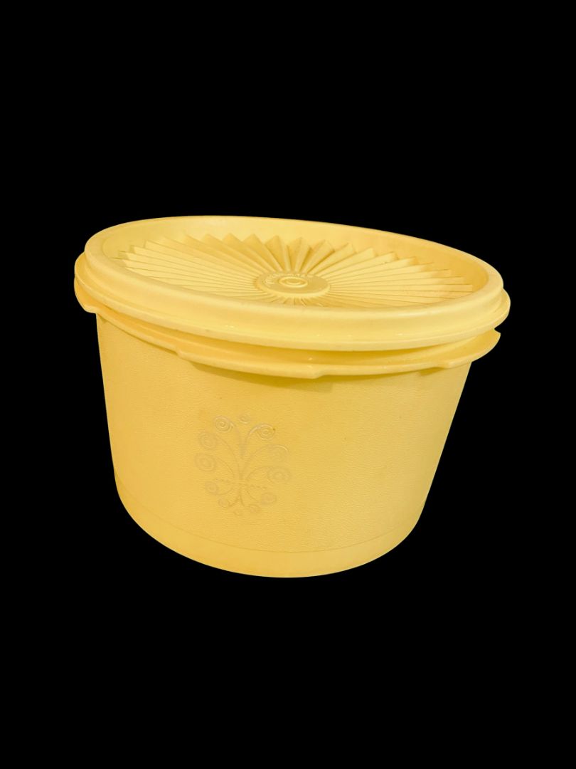 Vintage Tupperware Bright Yellow Servalier Nesting Canister 1810-19 298-12