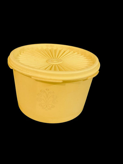 Vintage Tupperware Bright Yellow Servalier Nesting Canister 1810-17 298-11
