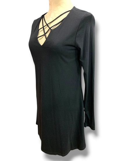 Medium Socialite Black Shift Dress Knit Lattice Neckline Soft Pockets