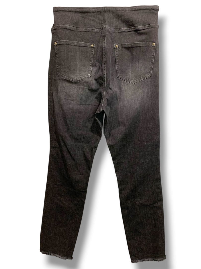 Size 18W Belle by Kim Gravel Womens Black Pull on Jeans Stretch Denim Raw Hem