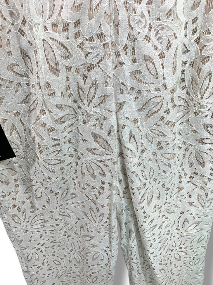 Medium Lulus New Ivory Lace Jumpsuit Sleeveless Womens
