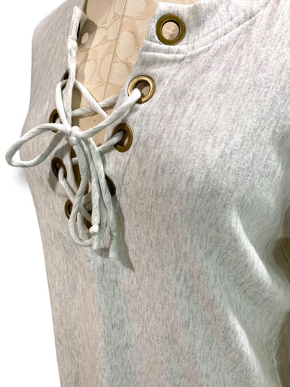 Medium Socialite Womens Lightweight Lace Neckline Sweatshirt Heather Gray