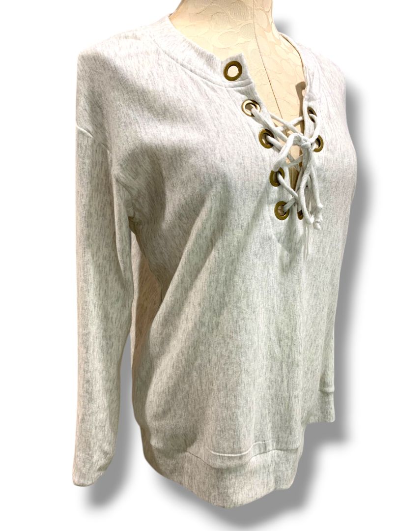 Medium Socialite Womens Lightweight Lace Neckline Sweatshirt Heather Gray