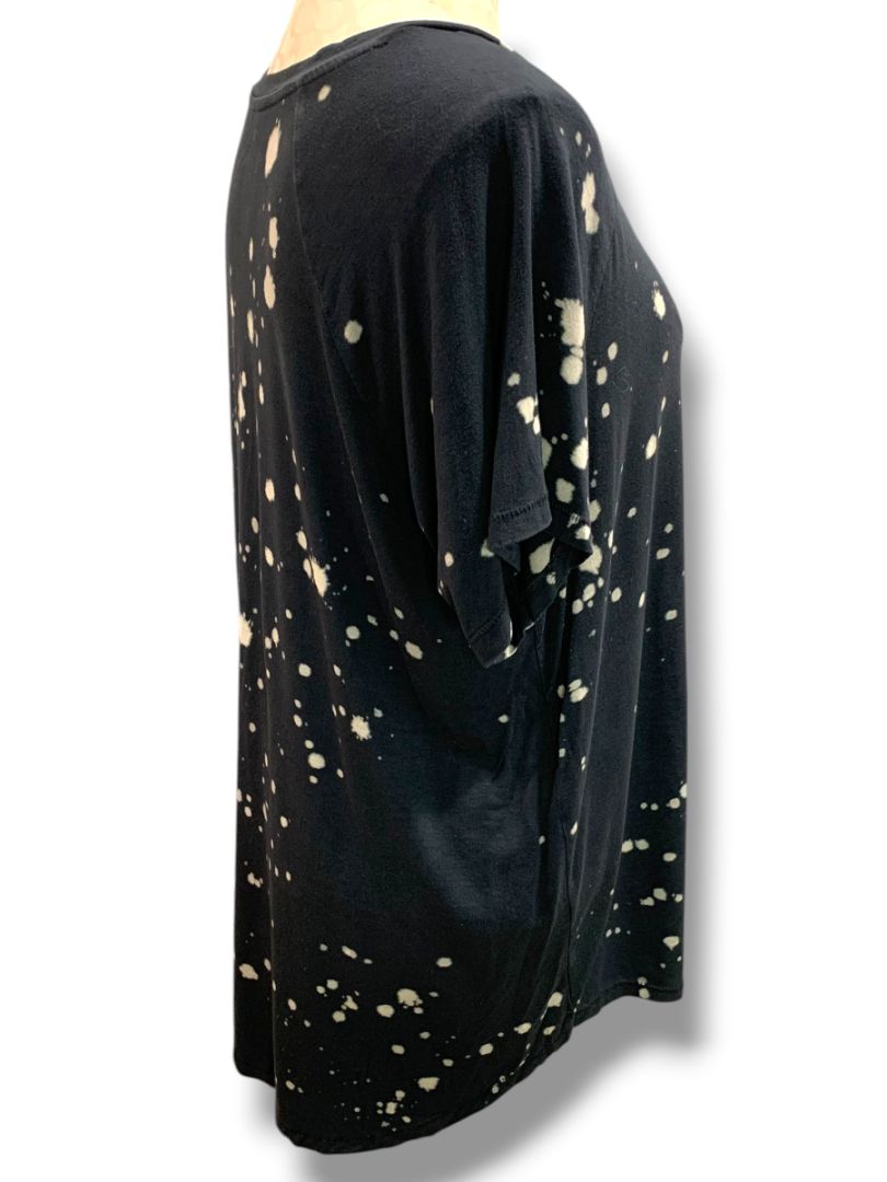 Medium American Eagle Soft & Sexy Womens Tshirt V-Neck Black Bleach Splatter Pattern