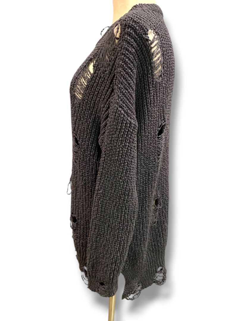 Medium Fantastic Fawn Womens Distressed Gray Chenille Sweater