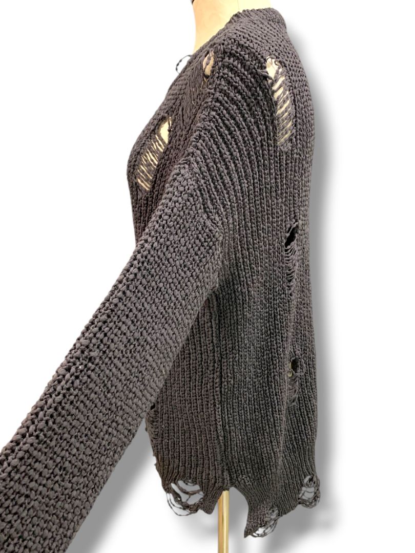 Medium Fantastic Fawn Womens Distressed Gray Chenille Sweater