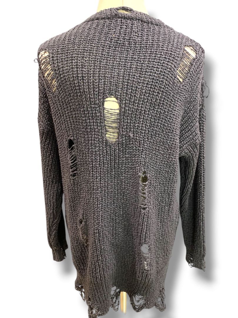 Medium Fantastic Fawn Womens Distressed Gray Chenille Sweater