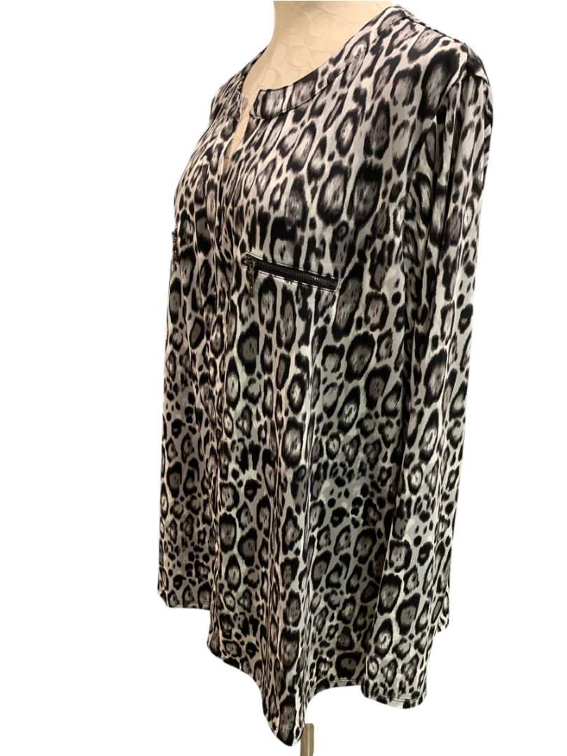 Size 3X Belle by Kim Gravel Pullover Animal Print Blouse Shirt Womens