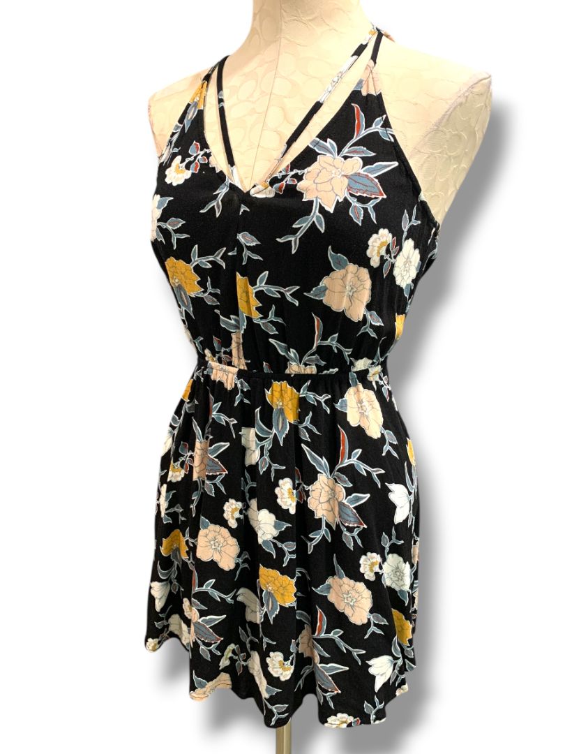 Small Kendall & Kylie V-Neck Sundress Floral Black Open Back