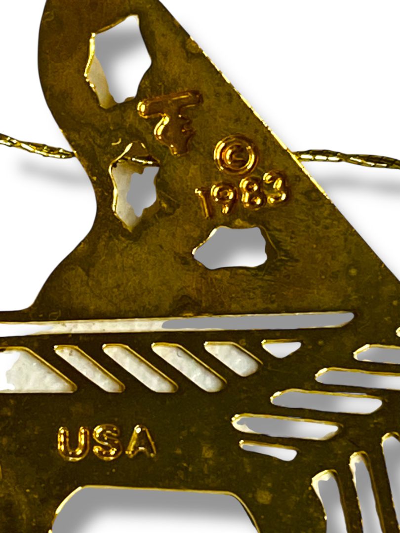 Vintage Goldtone Christmas Ornament Piano Dimensional 2.5" Lightweight