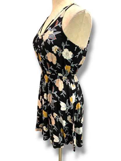 Small Kendall & Kylie V-Neck Sundress Floral Black Open Back