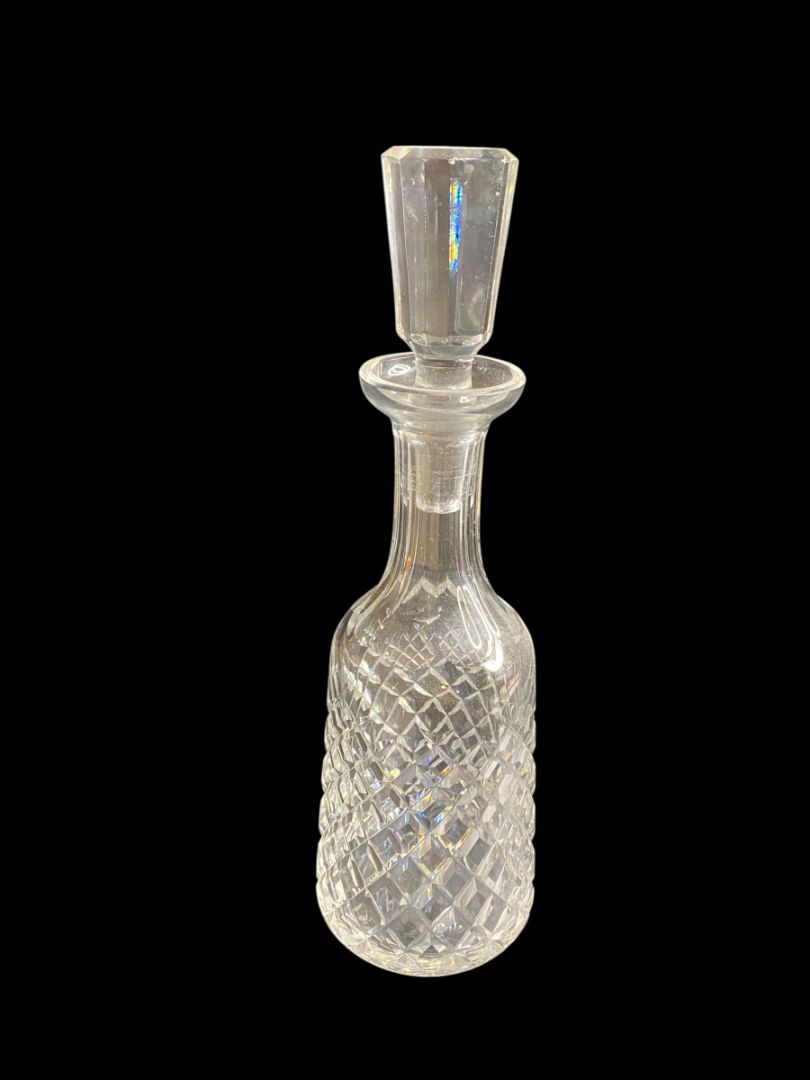 Waterford Crystal Alana Pattern Wind Decanter and Stopper 13"h Cross Hatch Pattern