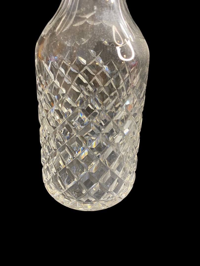 Waterford Crystal Alana Pattern Wind Decanter and Stopper 13"h Cross Hatch Pattern