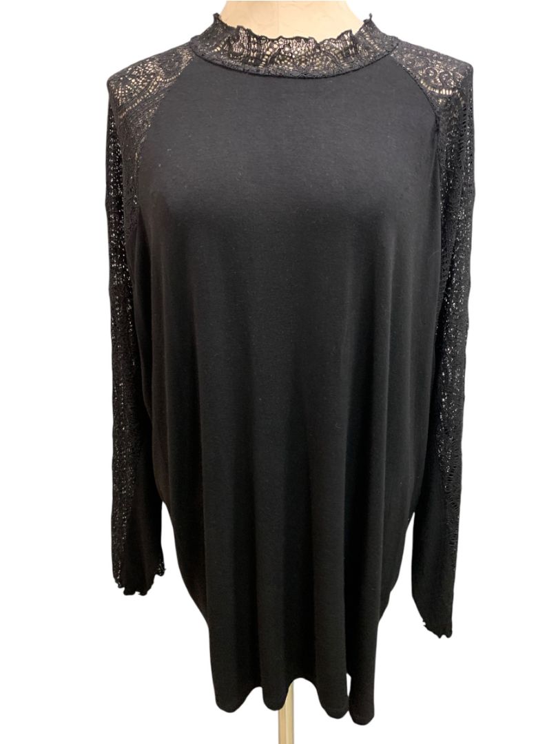Size 4X Torrid Super Soft Knit Womens Black Lace Sleeve Shirt Pullover