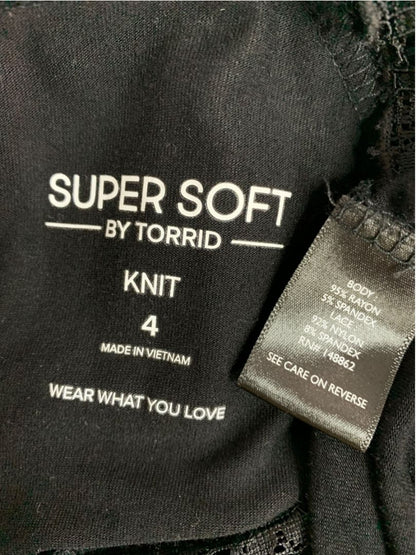 Size 4X Torrid Super Soft Knit Womens Black Lace Sleeve Shirt Pullover