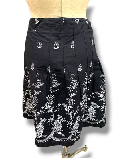 Size 14 Torrid New A-Line Sequin Embellished Black Skirt White Floral