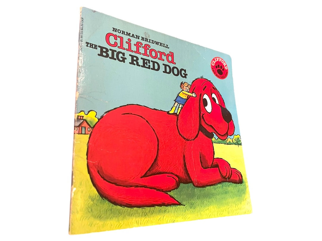 Lot of 8 Clifford Norman Bridwell Paperback Books The Big Red Dog