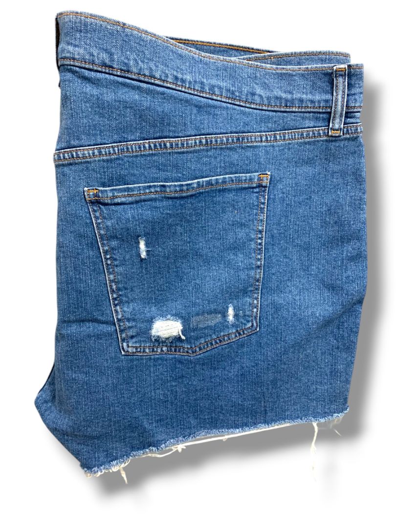 Size 26 Old Navy New Womens Plus Size Distressed Raw Hem Jean Shorts Mid-Rise Boyfriend