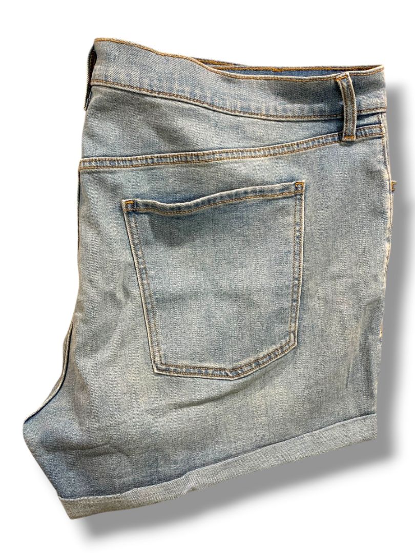 Size 24 Old Navy Womens Plus Size Cuffed Jean Shorts New Mid-Rise Wow