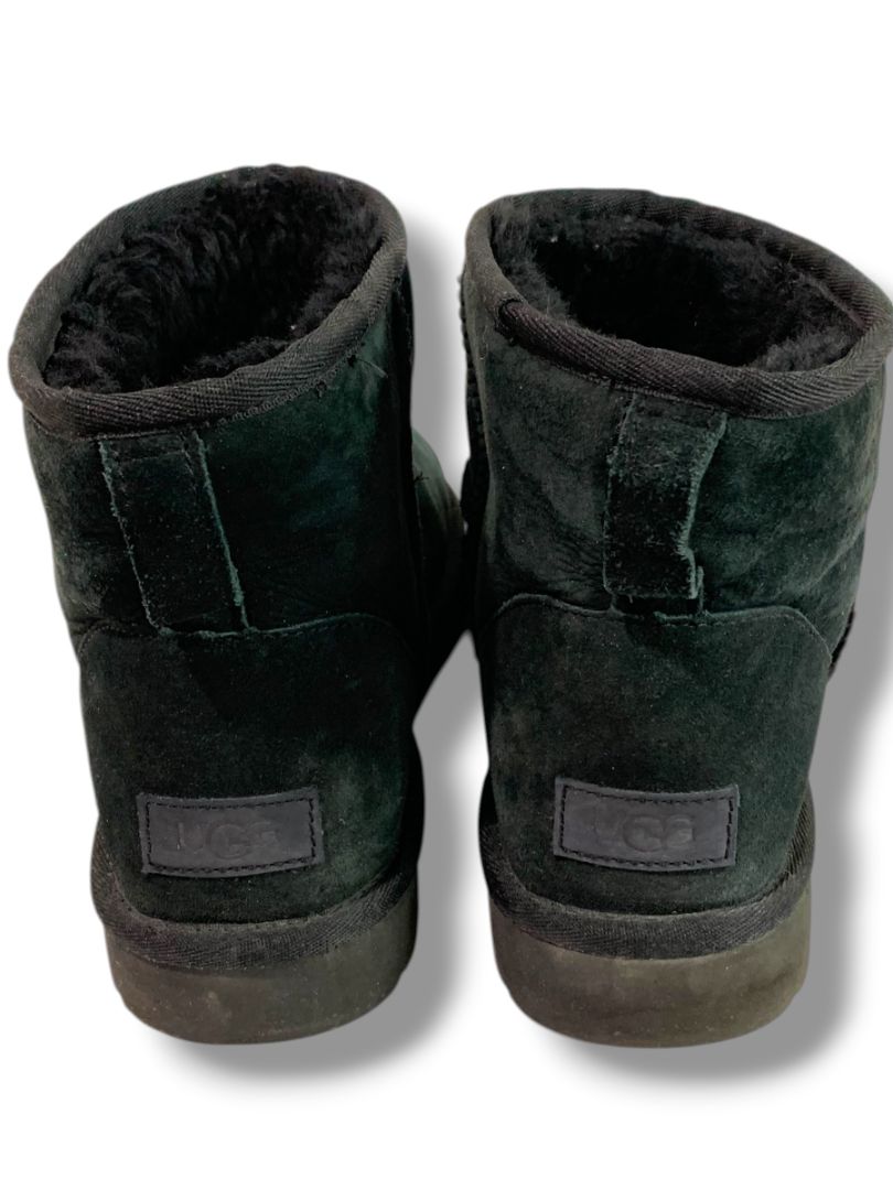 Size 10 Ugg Womens Black Mini II Classic Sheepskin Boot Black 1016222