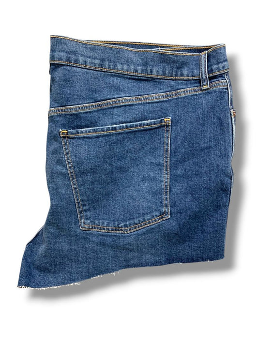 Size 24 Old Navy Plus Size Womens Jean Shorts Mid-Rise Boyfriend Distressed