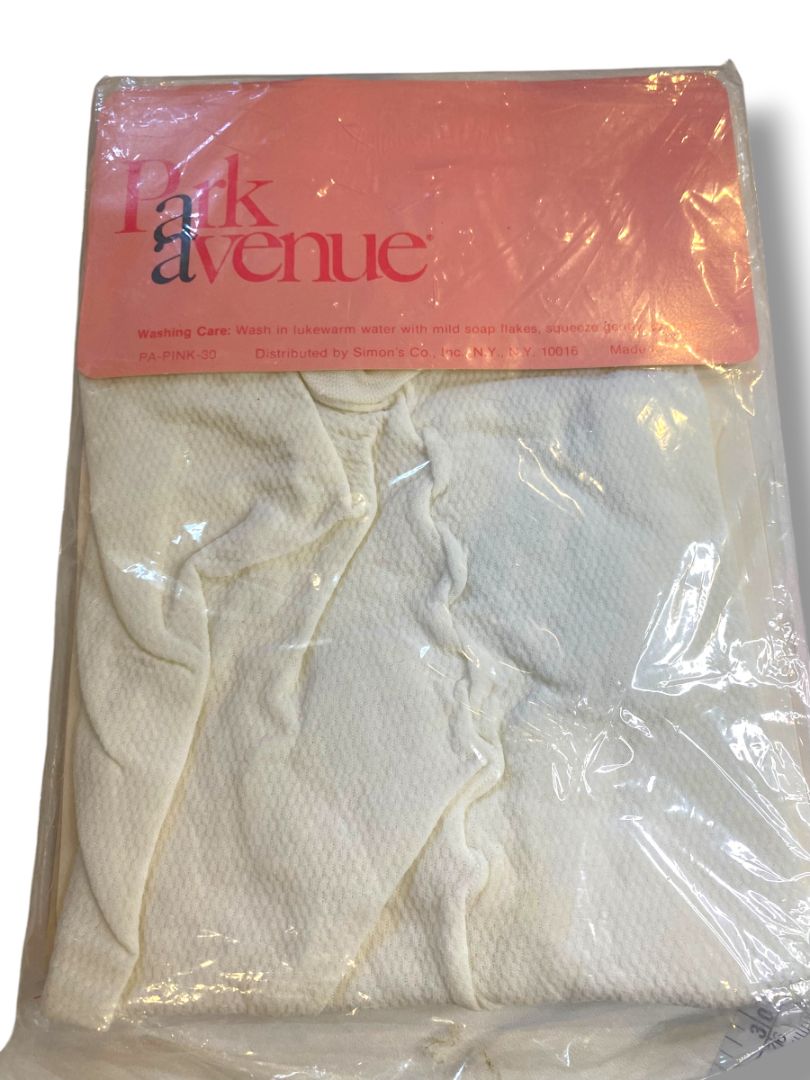 Vintage Park Avenue Long White Control Top Pantyhose Irregulars White 887
