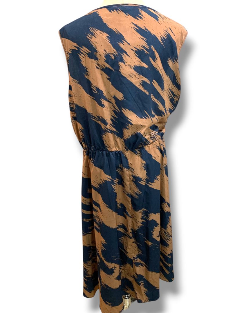 28 (5X) BloomChic Plus Size New Dress Abstract Print Brown Black Sleeveless