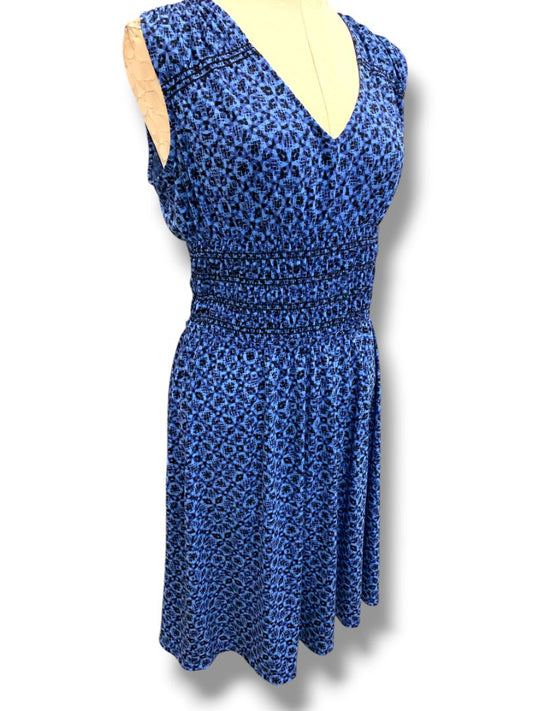 Medium Daisy Fuentes Blue V-Neck Sleeveless Print Dress Smocked Waist
