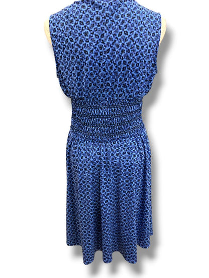 Medium Daisy Fuentes Blue V-Neck Sleeveless Print Dress Smocked Waist