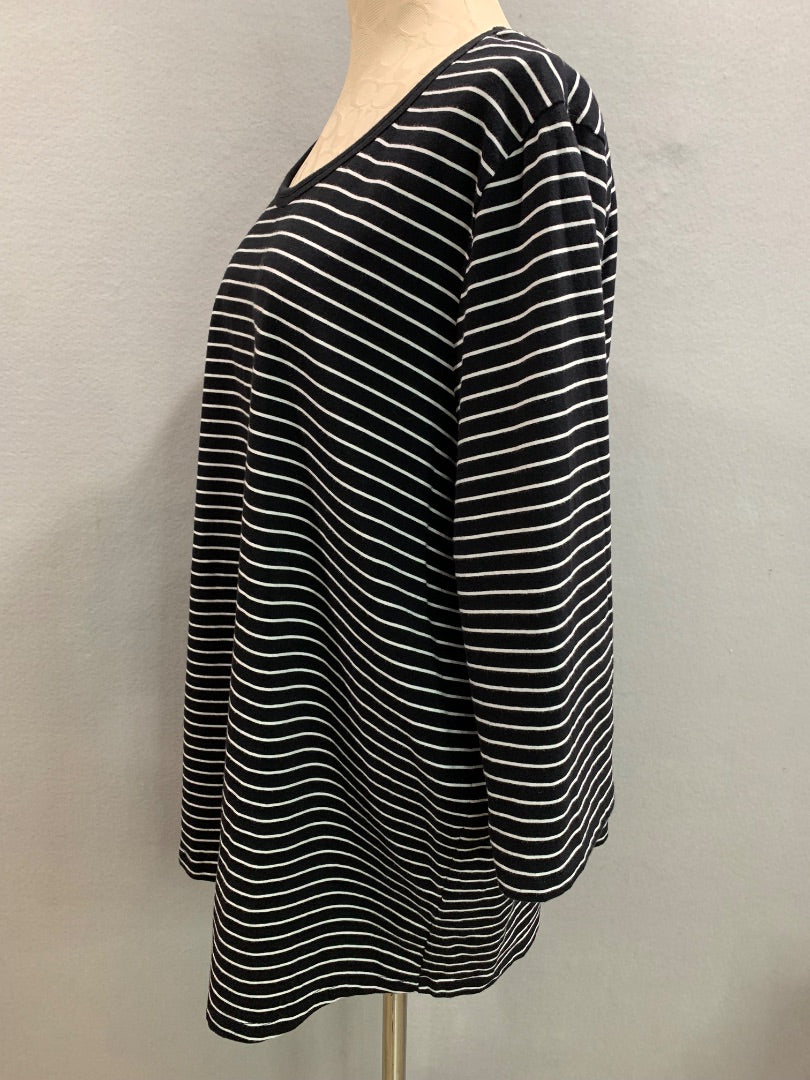 Size 1X Catherines Suprema Collection Womens Black White Striped Shirt Knit