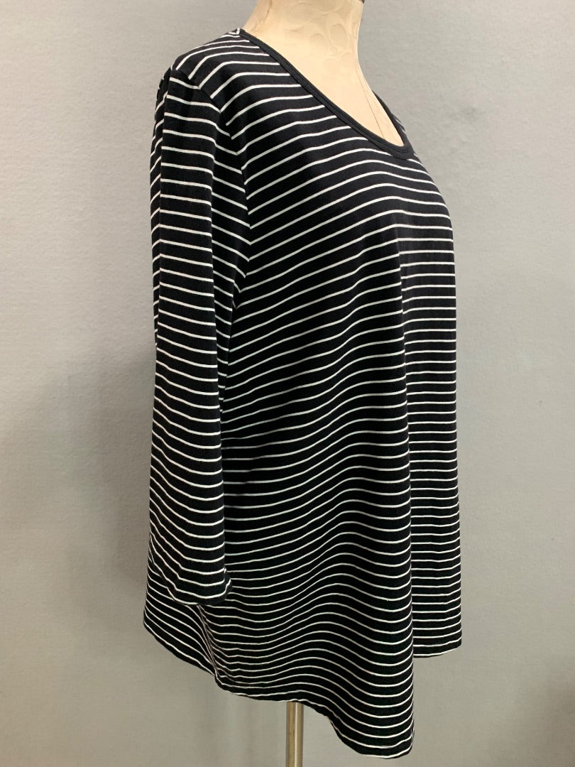 Size 1X Catherines Suprema Collection Womens Black White Striped Shirt Knit