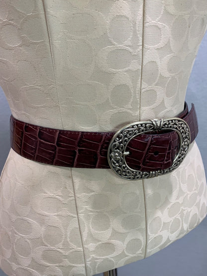 Size XL (36) Womens Brown Embossed Faux Leather Belt 1.5". Silvertone Buckle