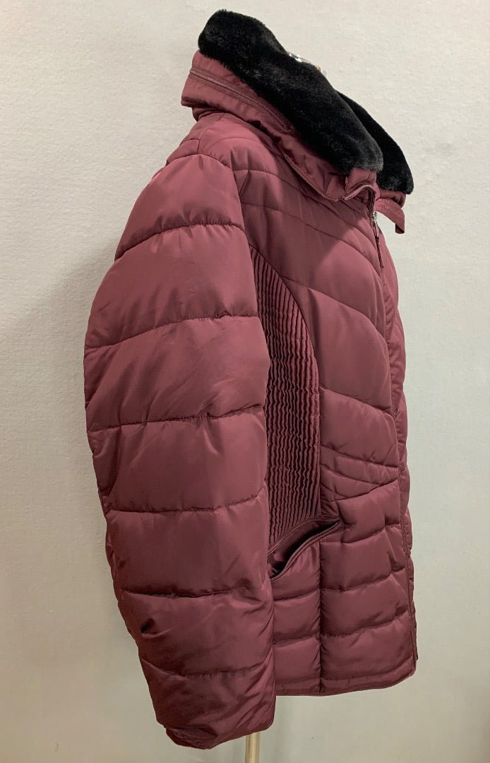 Size 2X Monroe & Main Womens Burgundy Puffer Jacket Packable Hood
