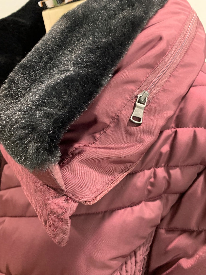 Size 2X Monroe & Main Womens Burgundy Puffer Jacket Packable Hood