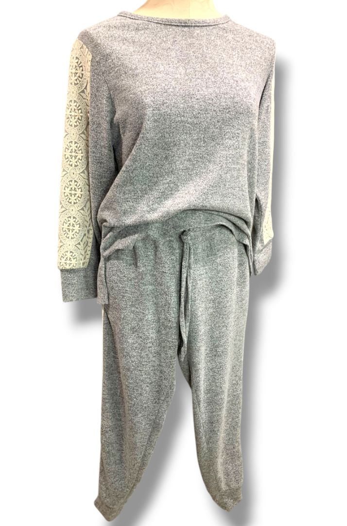 Medium FN by Flora Nikrooz Womens 2 Piece Gray Sweater Knit Lounge Wear Lace Trim Joggers