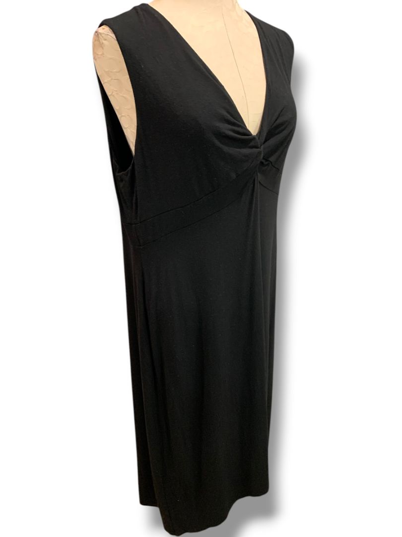 Size XL Chicos Black Hi Lo Hem Soft Knit Dress V-Neck Sleeveless