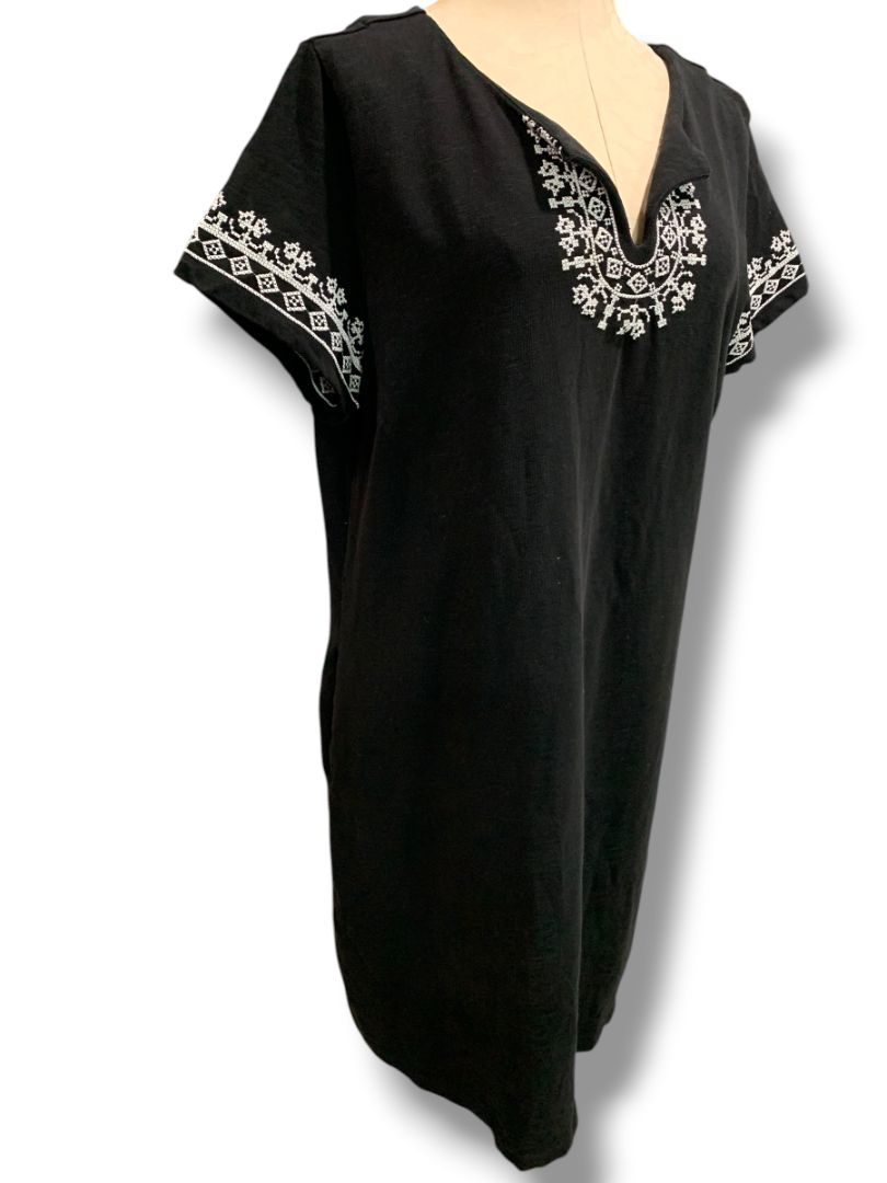 Size XL Talbots Black Shift Boho Tshirt Dress Embroidered Trim Nantucket Slub