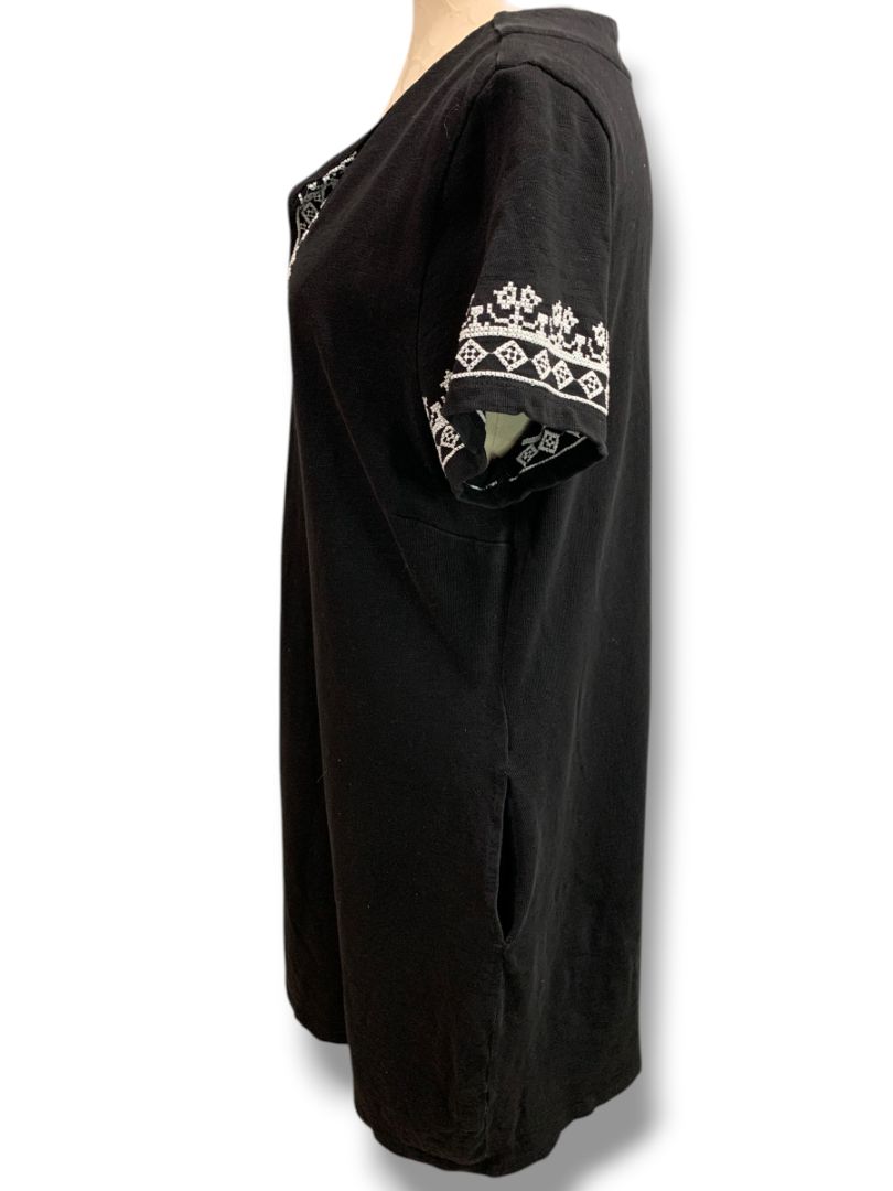 Size XL Talbots Black Shift Boho Tshirt Dress Embroidered Trim Nantucket Slub