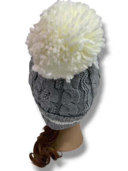 One Size Womens Atmosphere Winter Sweater Knit Beanie Hat PomPom Gray Ivory