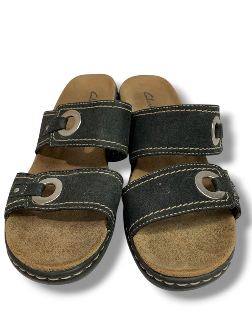 Size 9M Clarks Womens Brown Leather Sandal Slides Lexi Willow Silvertone