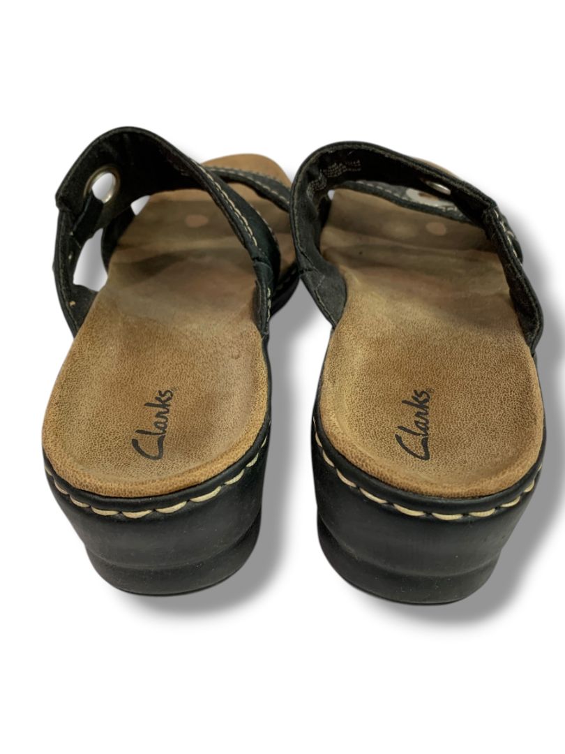 Size 9M Clarks Womens Brown Leather Sandal Slides Lexi Willow Silvertone