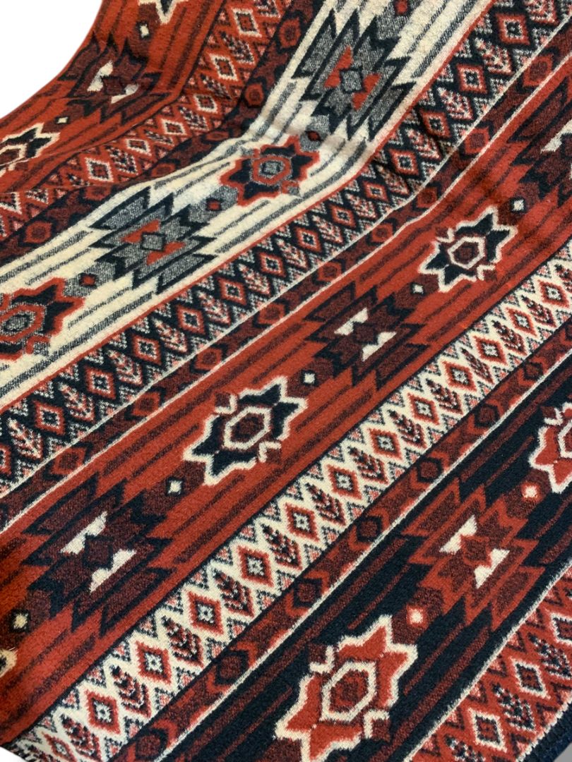 Huntingdon Mills Fleecey Throw Blanket Burgundy Black Print 56 x 62"